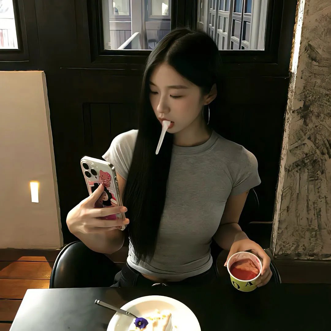 军舰春光